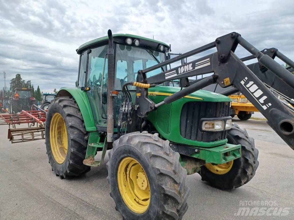 John Deere 6220 Traktorji
