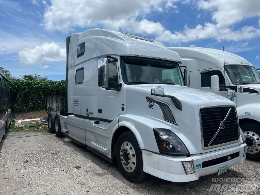 Volvo VNL 780 Vlačilci