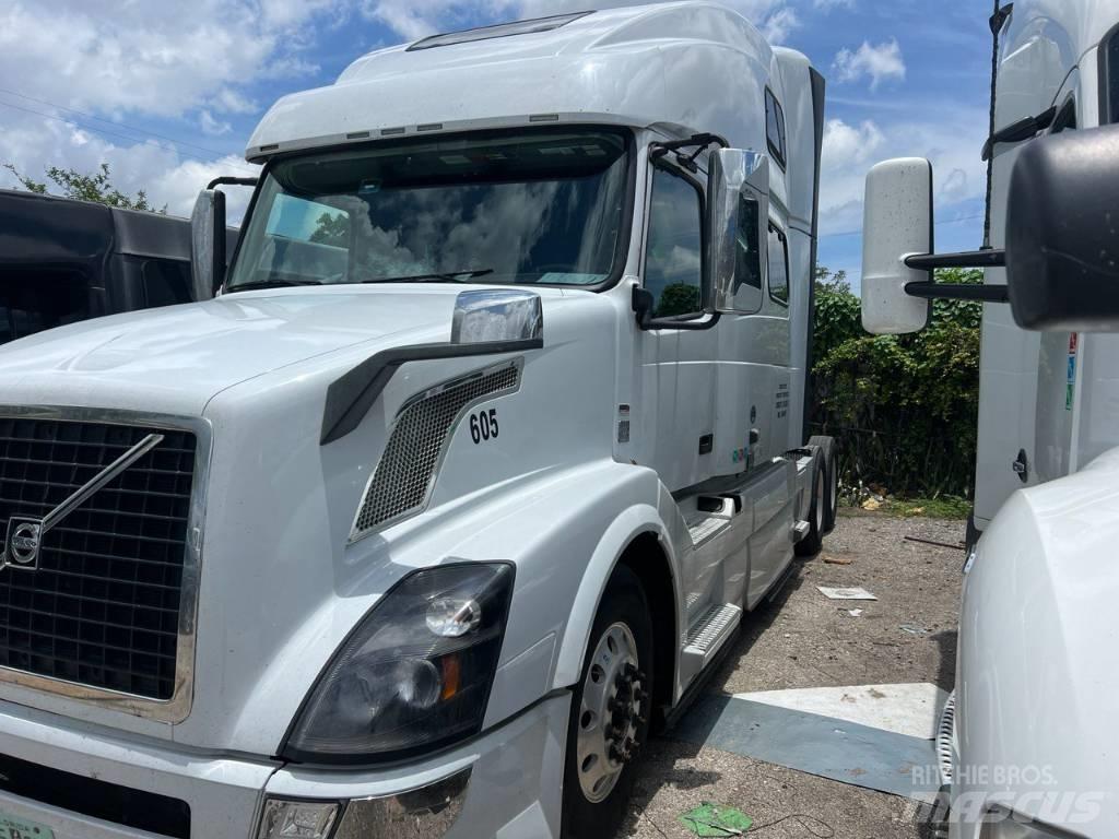 Volvo VNL 780 Vlačilci