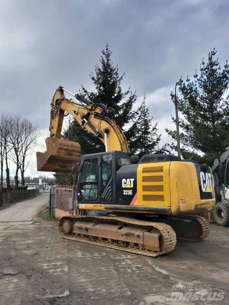 CAT 323 E Bagri goseničarji