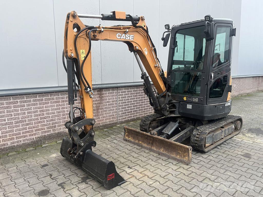 CASE xc26c Mini bagri <7t