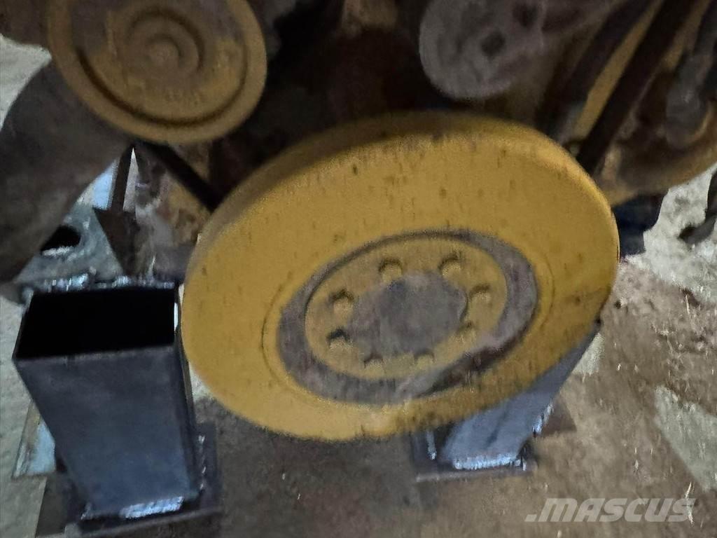 CAT C9 Motorji