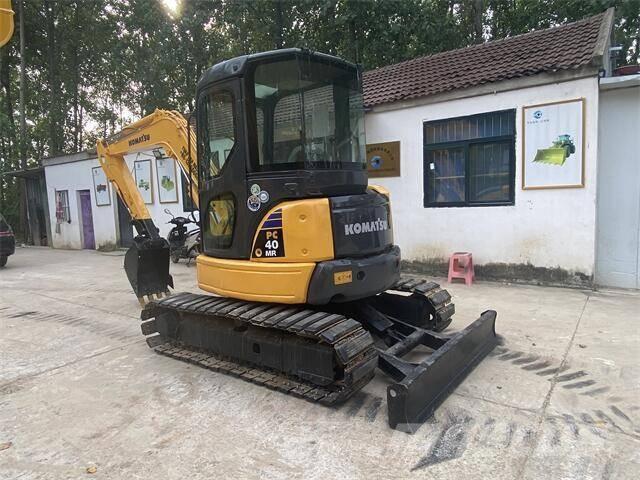 Komatsu PC40 Bagri goseničarji
