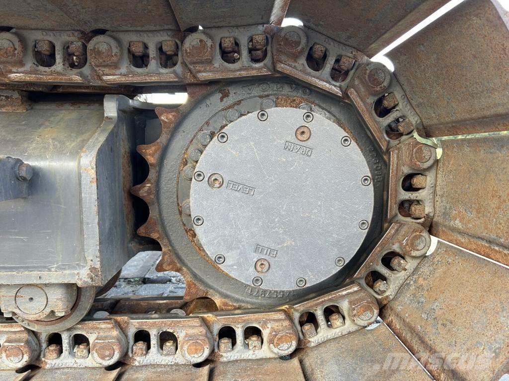 Volvo ECR145EL Bagri goseničarji