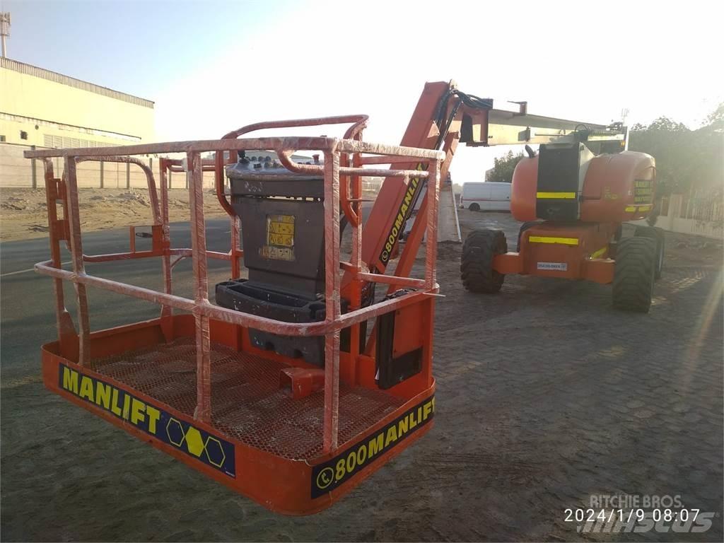 JLG 800AJ Zglobne dvižne ploščadi