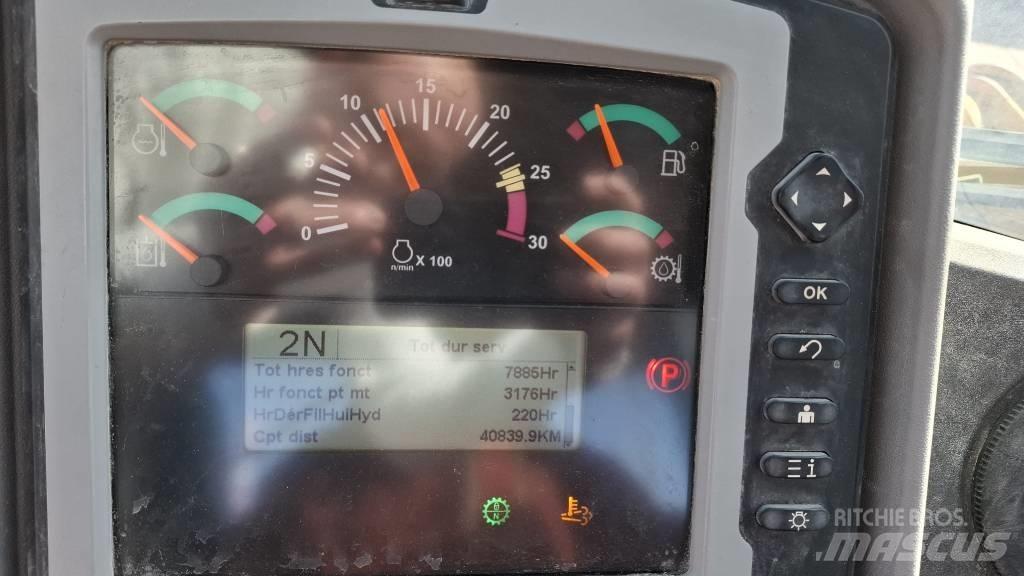 CAT 966K Kolesni nakladalci