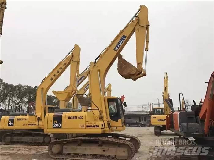 Komatsu PC 200-7 Bagri goseničarji