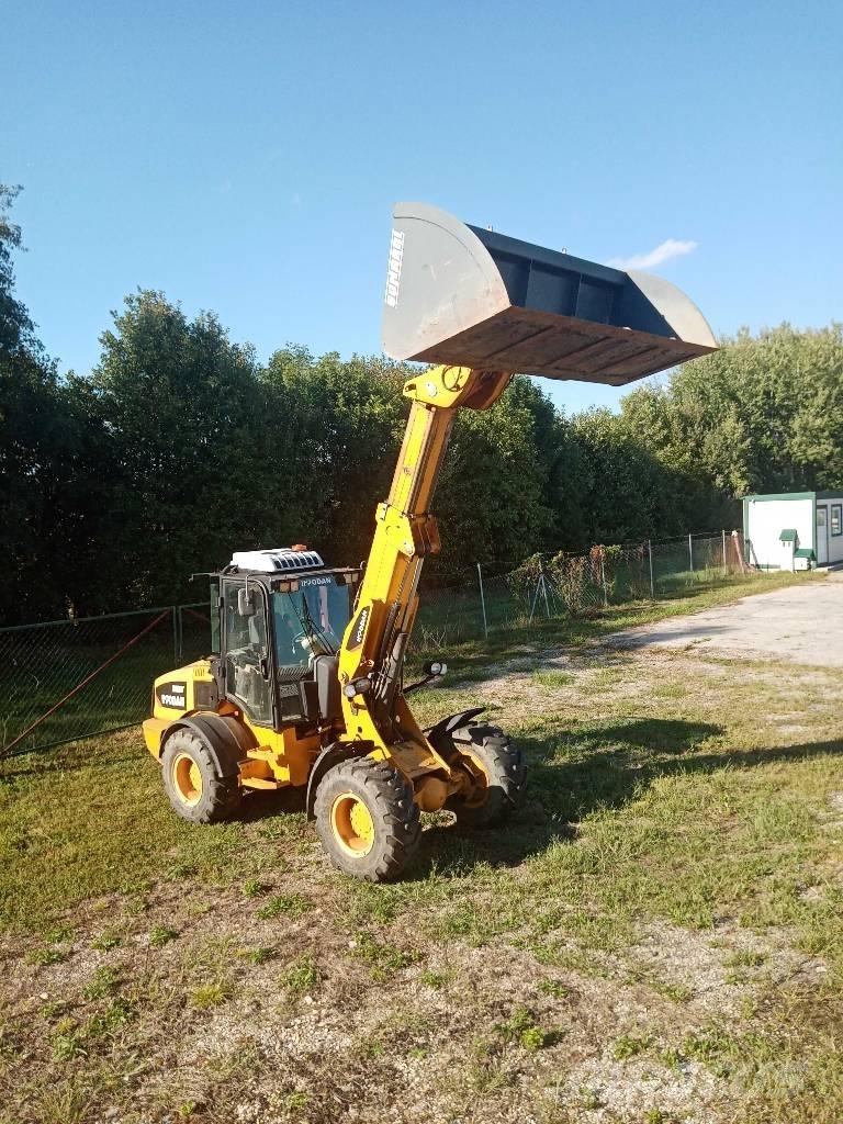 Impodan DN30T Kmetijski teleskopski nakladalci