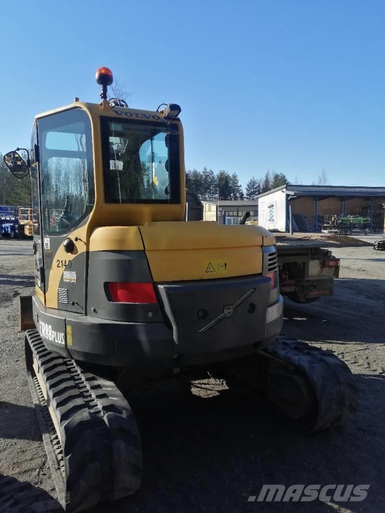Volvo ECR 88 PLUS Midi bagri 7t – 12t