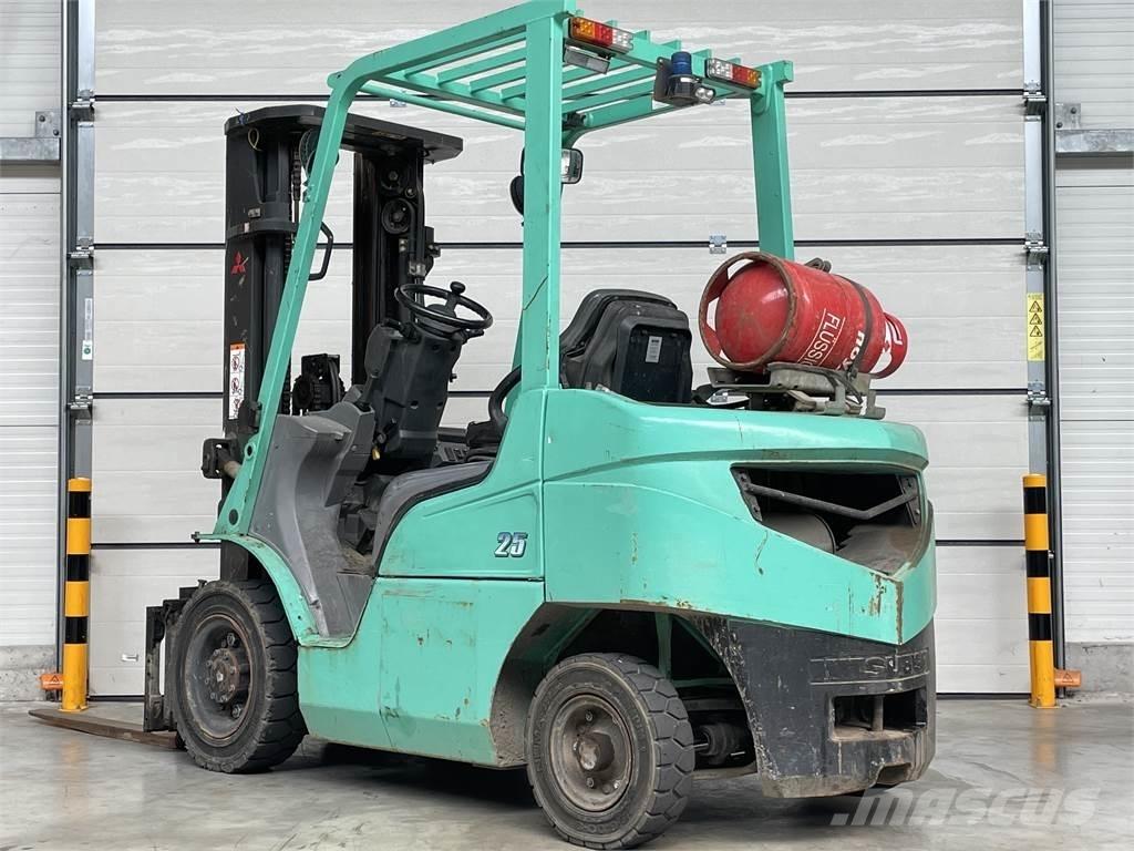 Mitsubishi FG25T Plinski viličarji