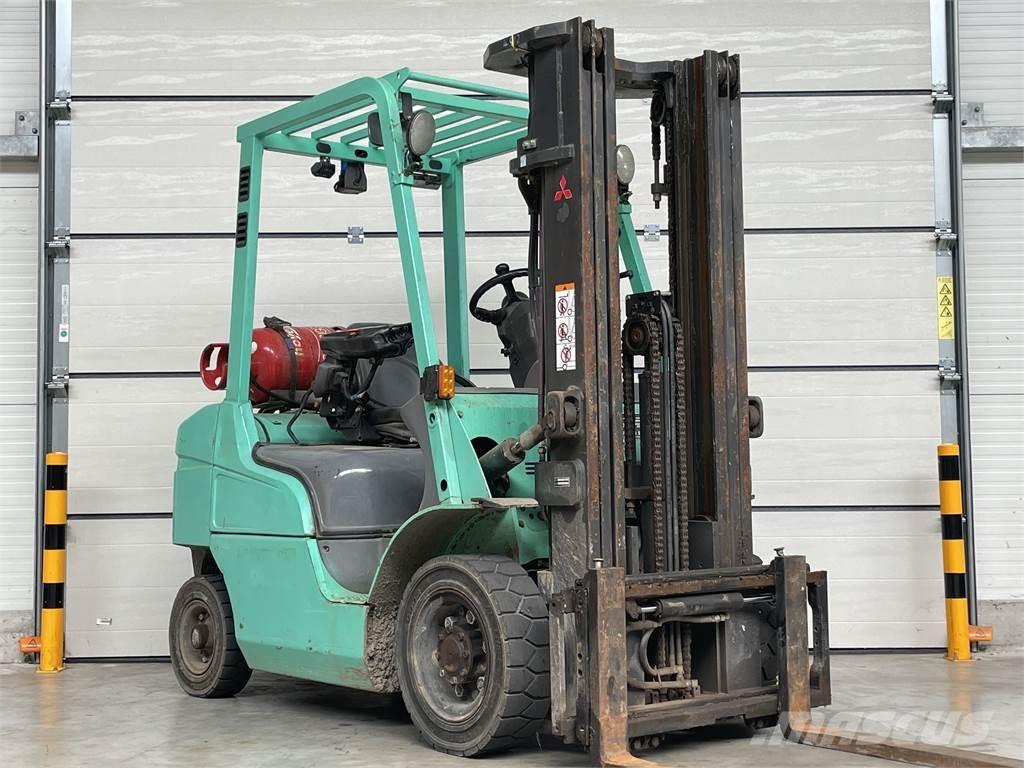 Mitsubishi FG25T Plinski viličarji