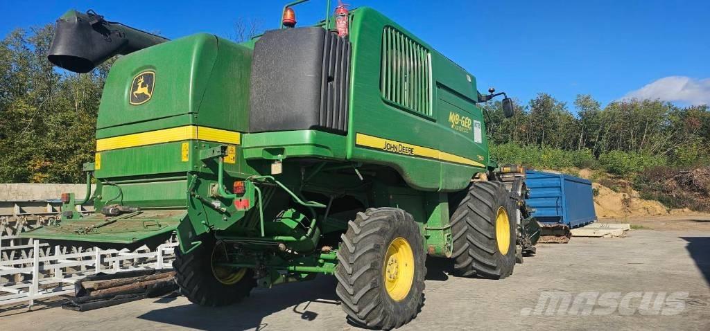 John Deere T 550 Kombajni