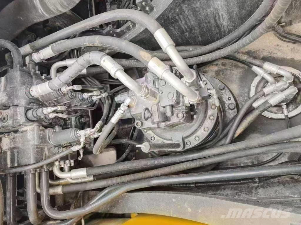 Volvo 240 Bagri goseničarji