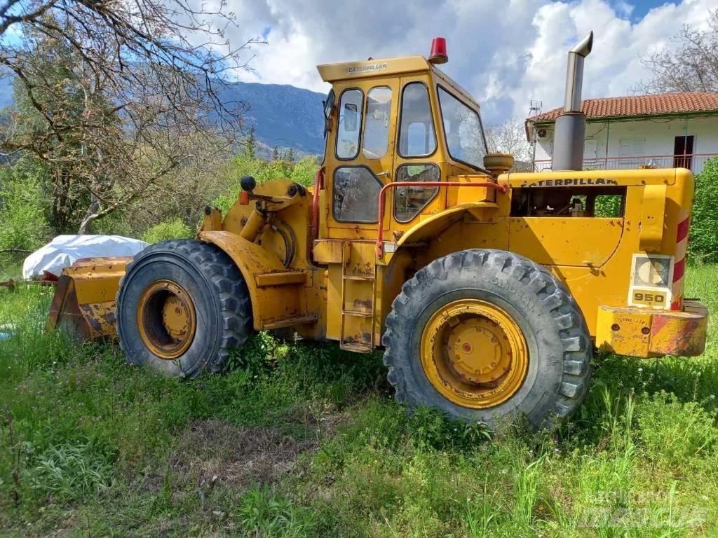 CAT 950 C Kolesni nakladalci