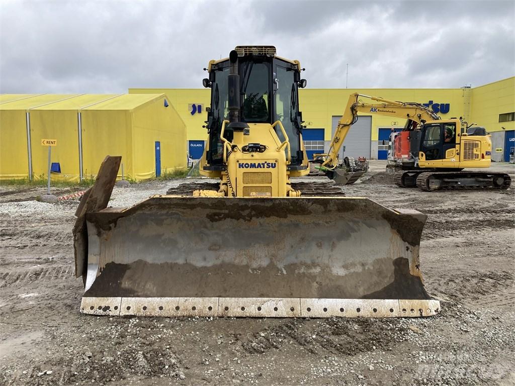 Komatsu DX 51 PX 22 Buldožerji goseničarji
