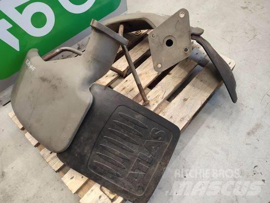 Atlas AR 65 fender Kabine in notranjost