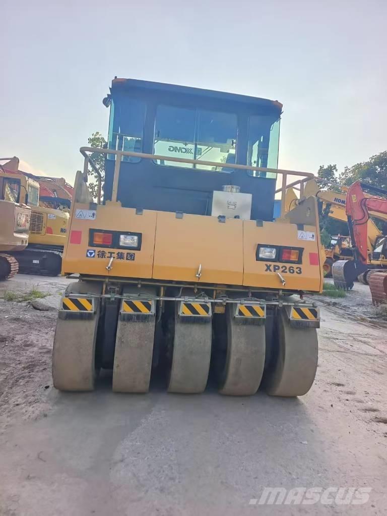 XCMG XP 263 Kolesni valjarji s pnevmatikami