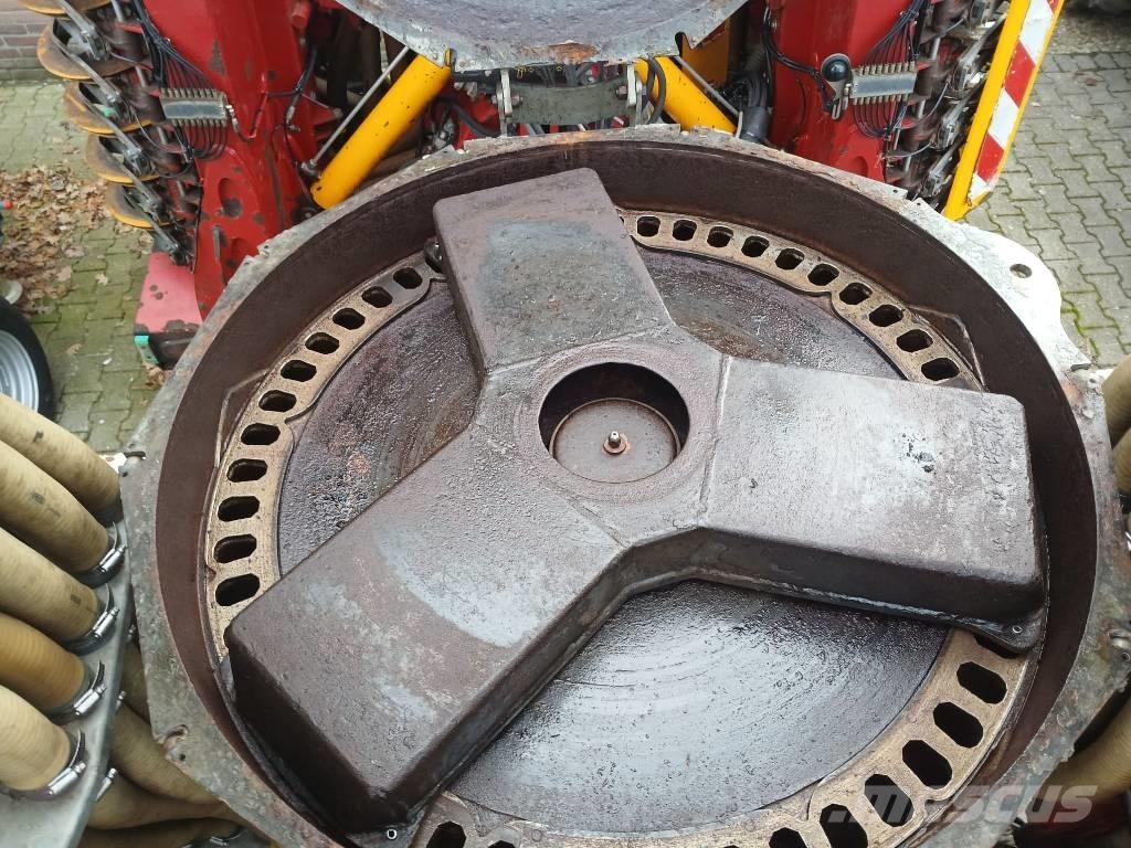 Vredo ZB3-9152 Trosilniki gnoja