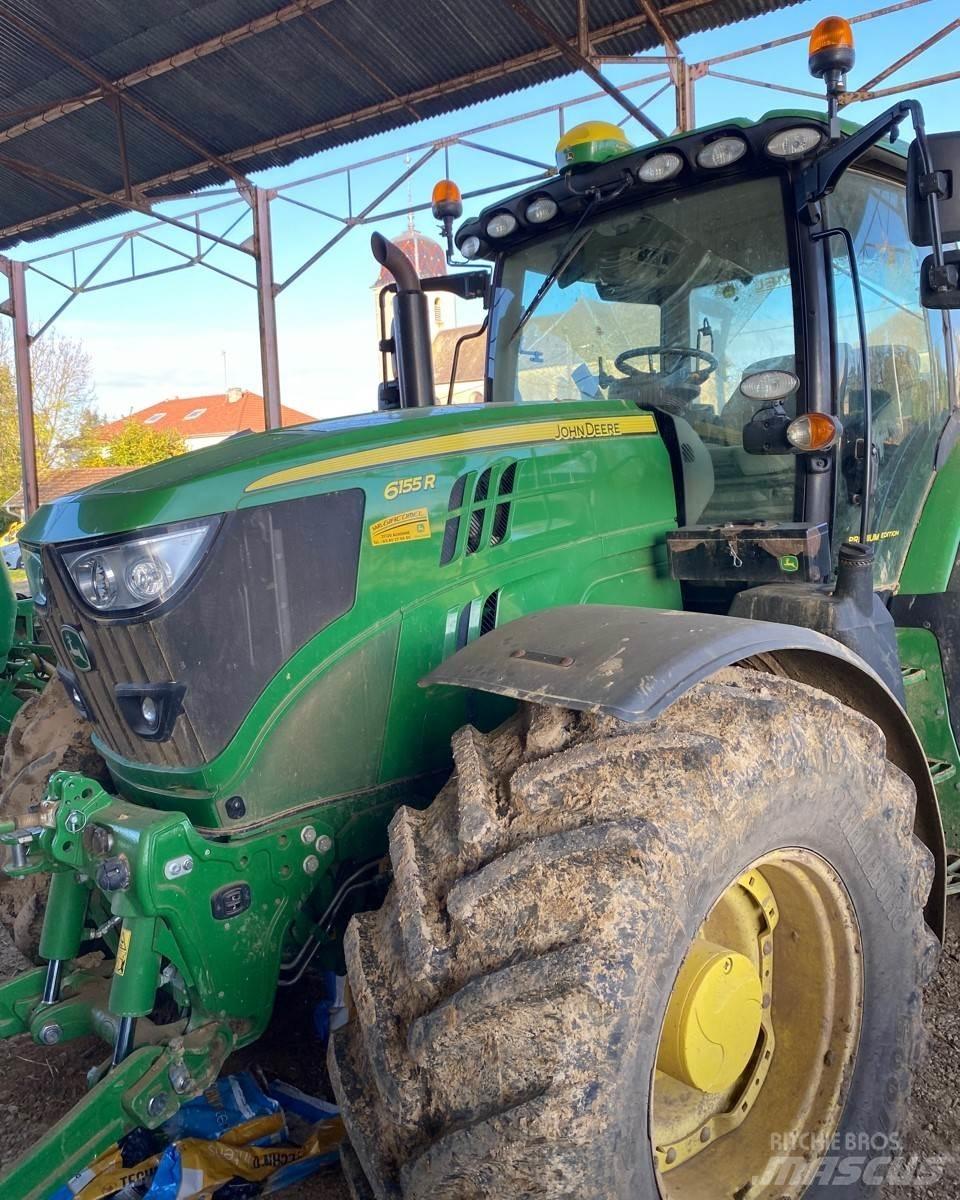 John Deere 6155R Traktorji