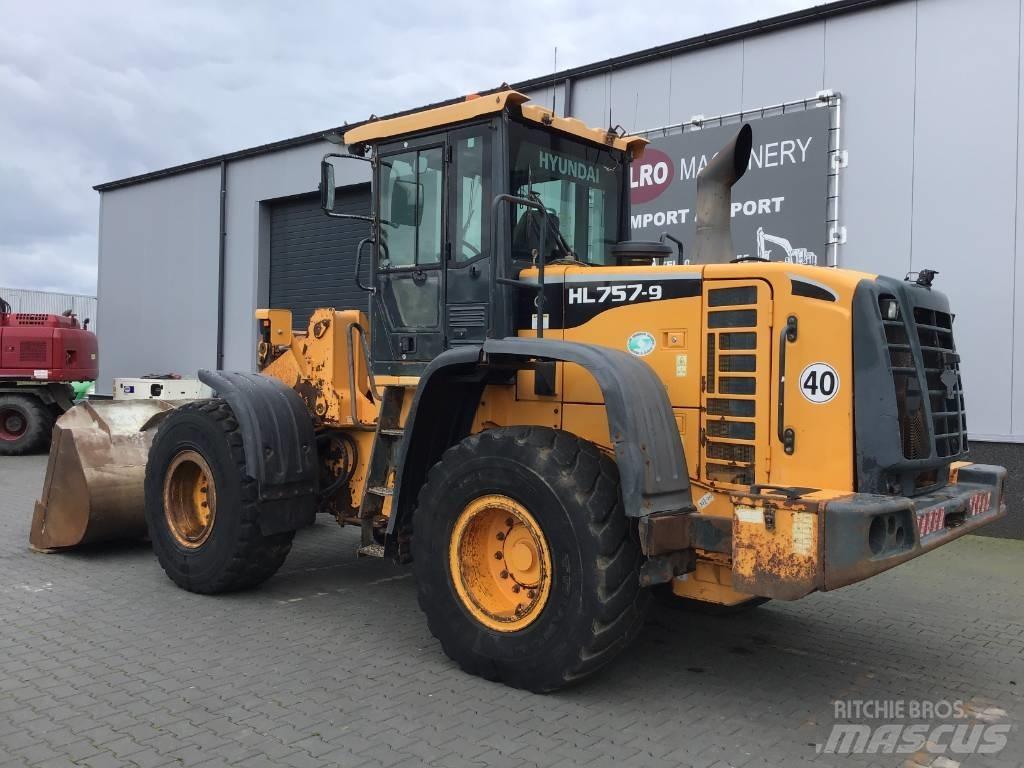 Hyundai HL 757-9 Kolesni nakladalci