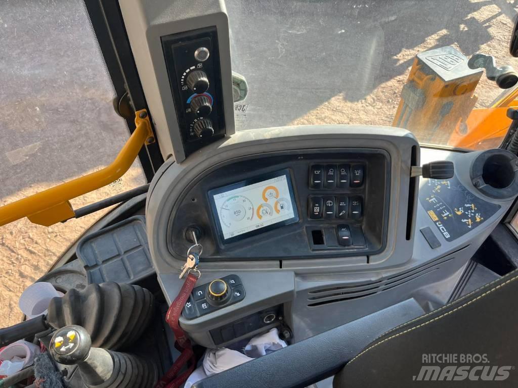 JCB 3 CX Midi bagri 7t – 12t