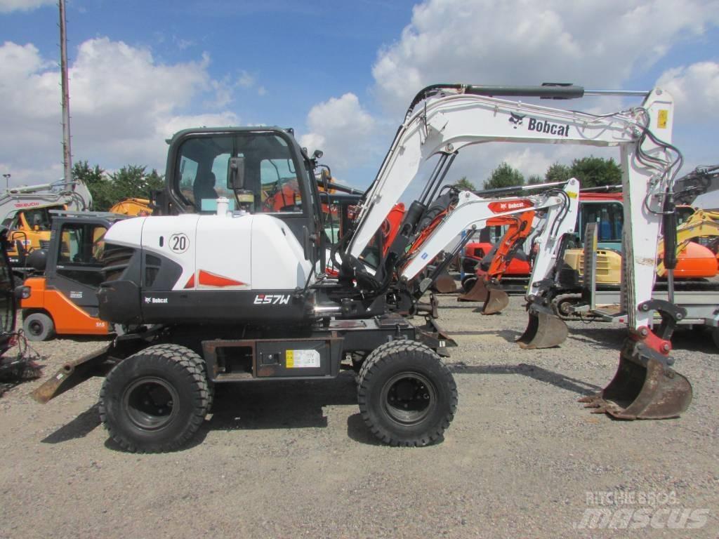 Bobcat E 57 W Bagri na kolesih