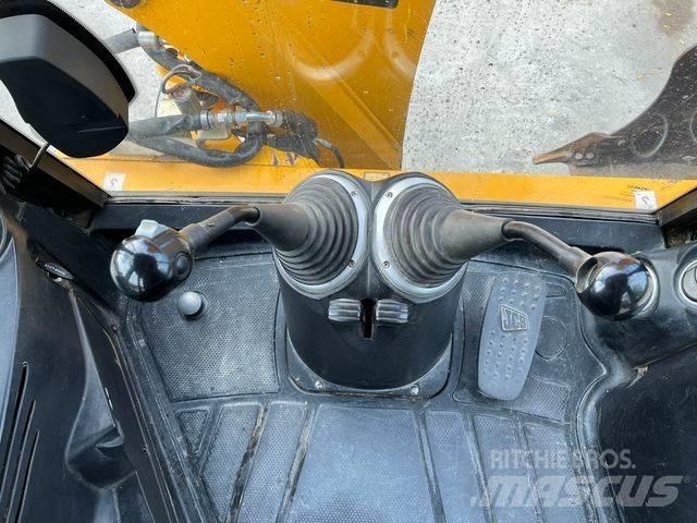 JCB 4 CX Rovokopači