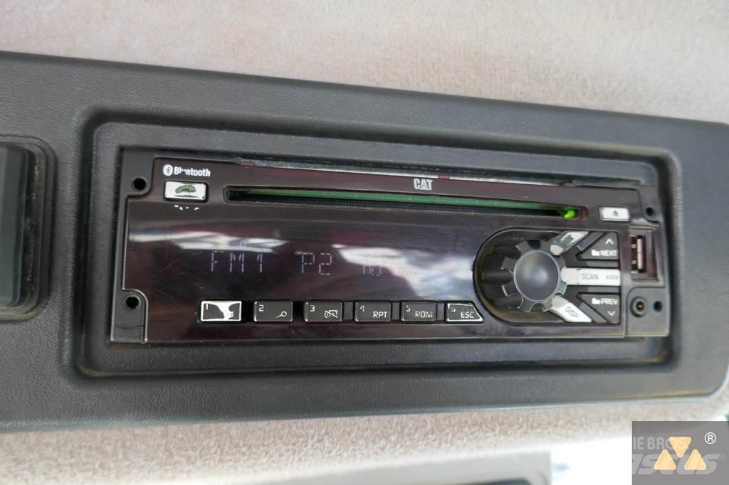 CAT 980M Kolesni nakladalci