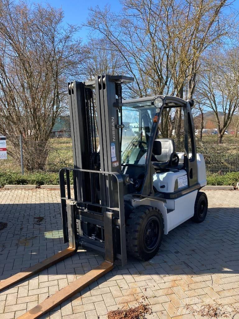 Nissan YG1D2A32Q Dizelski viličarji