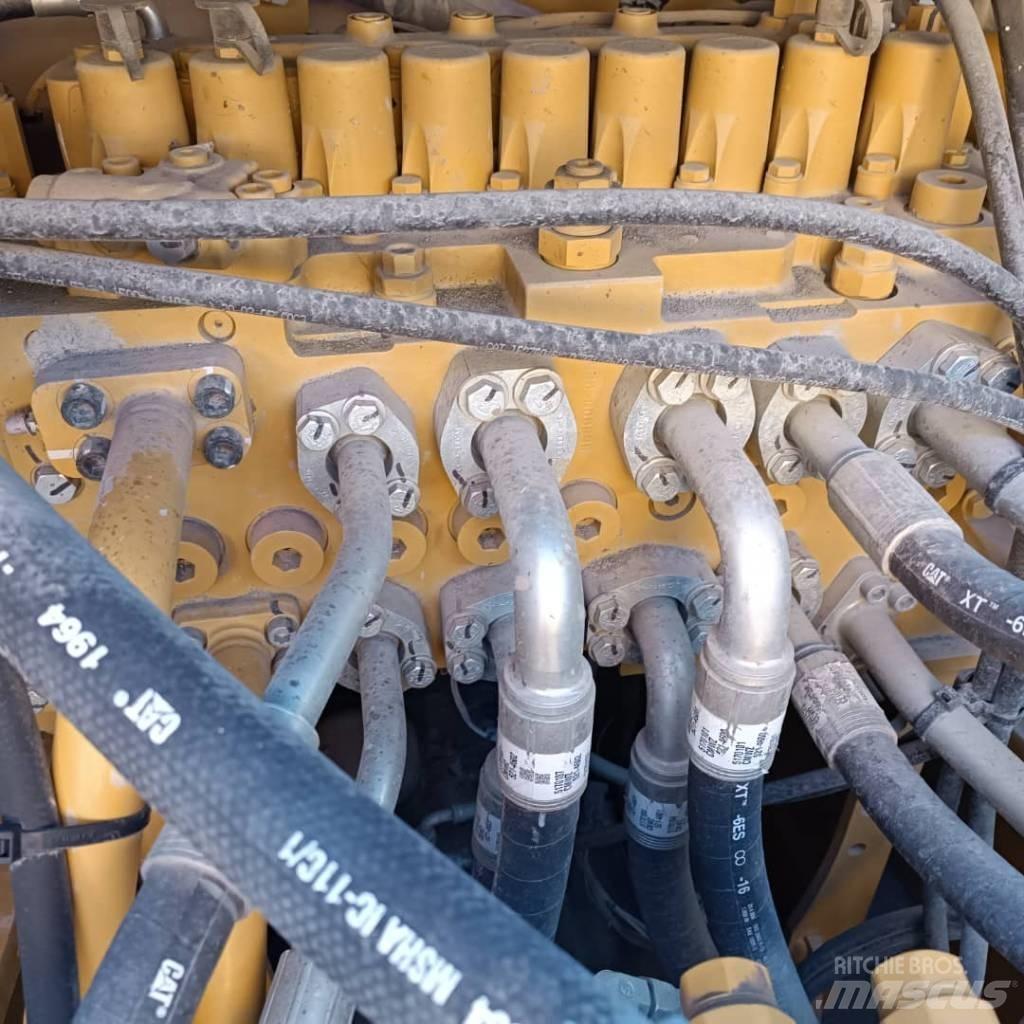 CAT 330GC Bagri goseničarji