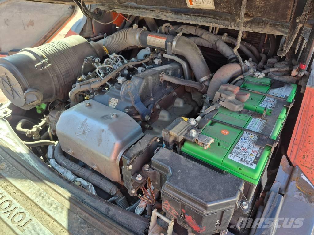 Toyota 8 FD 40 U Viličarji - drugo