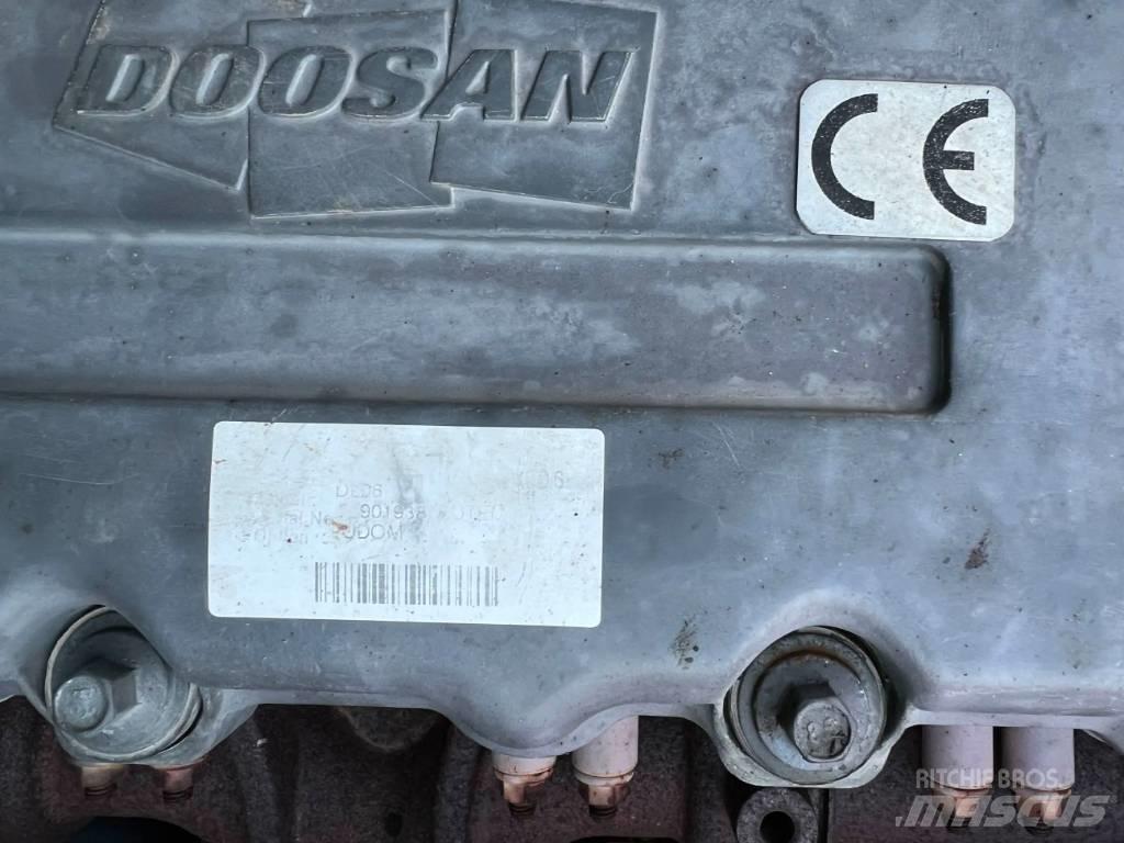 Doosan DX170W Bagri na kolesih