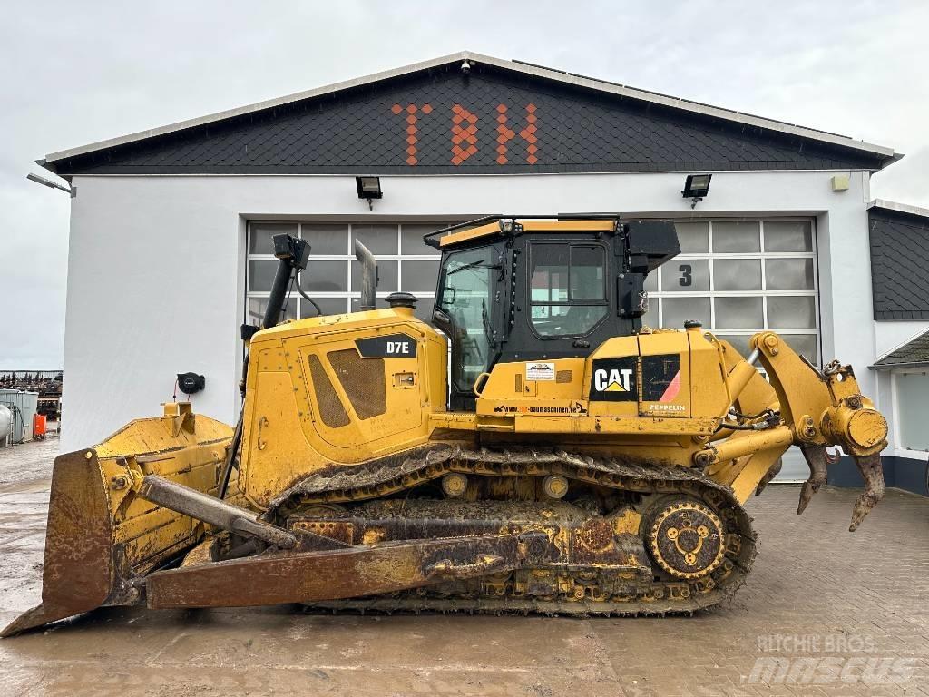 CAT D 7 E Buldožerji goseničarji