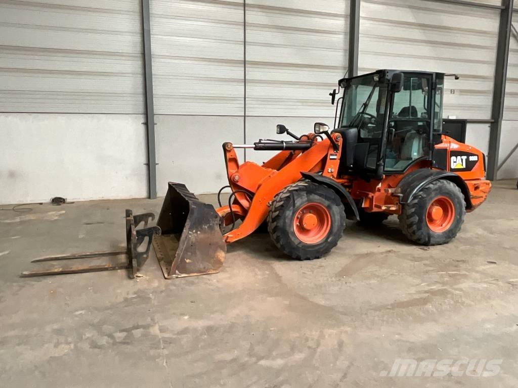 CAT 908 H Kolesni nakladalci
