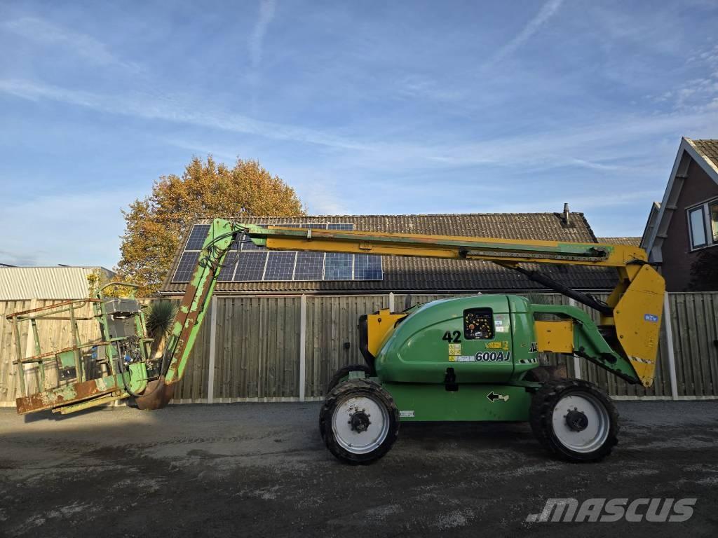 JLG 600 AJ Zglobne dvižne ploščadi