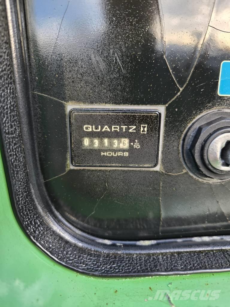 JLG 600 AJ Zglobne dvižne ploščadi