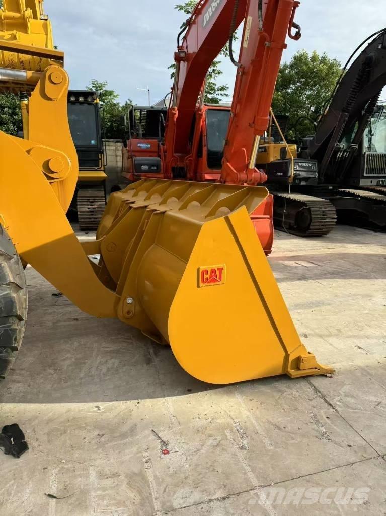 CAT 966 H Kolesni nakladalci