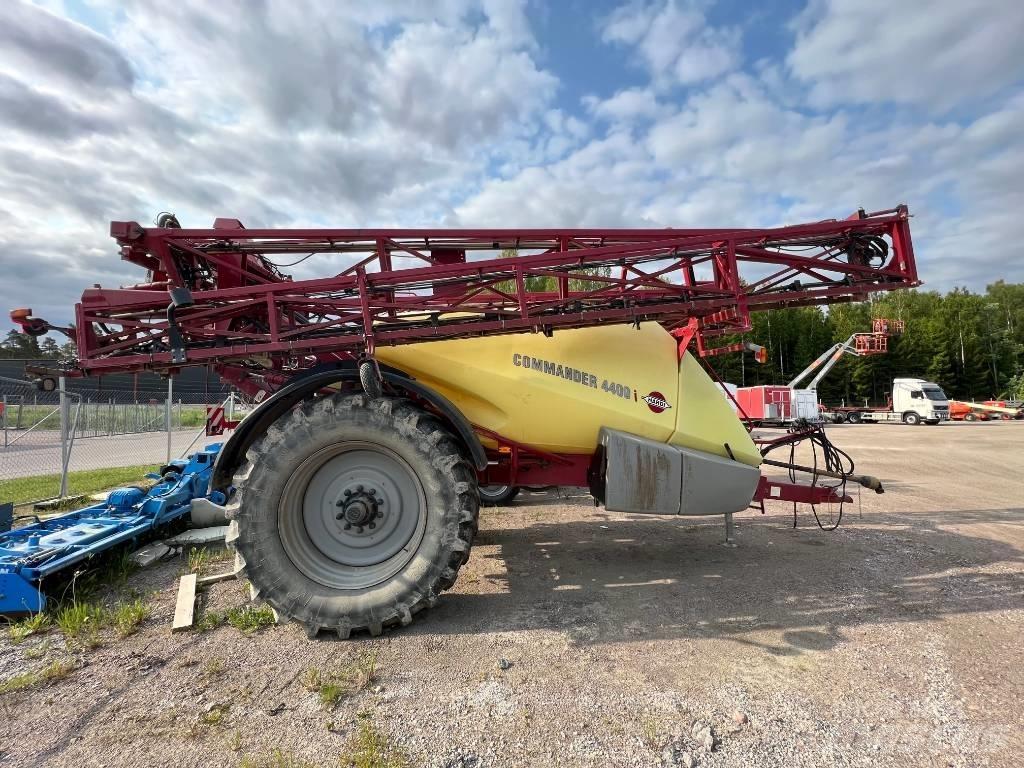 Hardi Commander 4400 Vlečne škropilnice