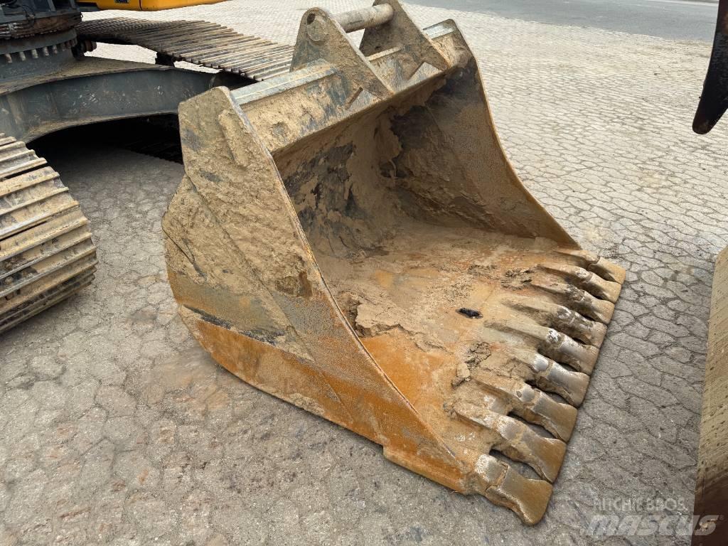 Liebherr R 926 LC Bagri goseničarji
