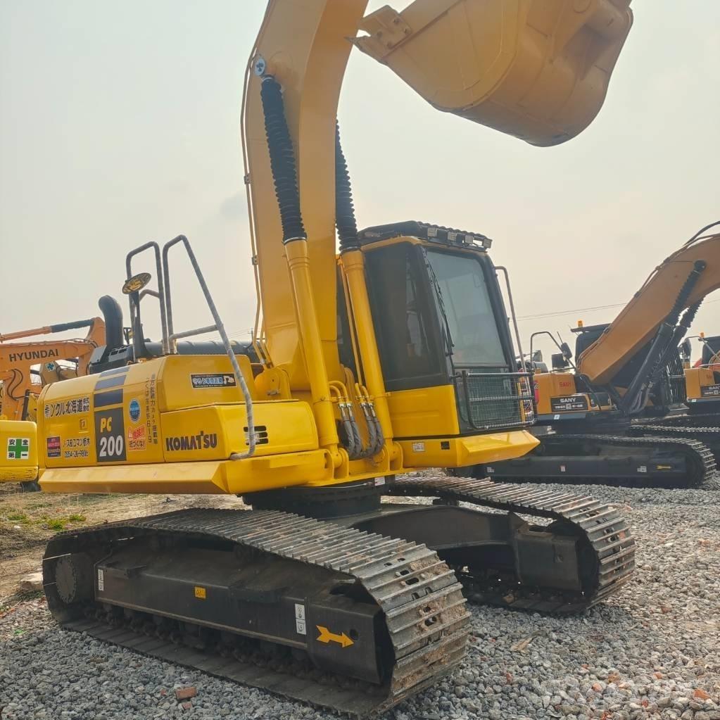Komatsu PC200-8 Bagri goseničarji