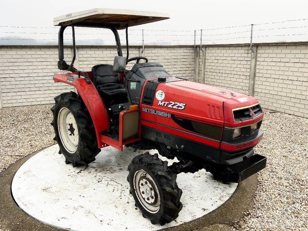 Mitsubishi MT225 Traktorji