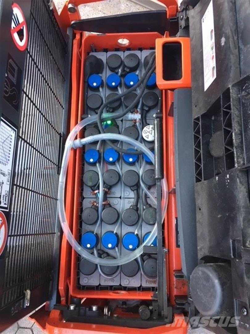 Linde D08 Visokodvižni komisionirni viličar