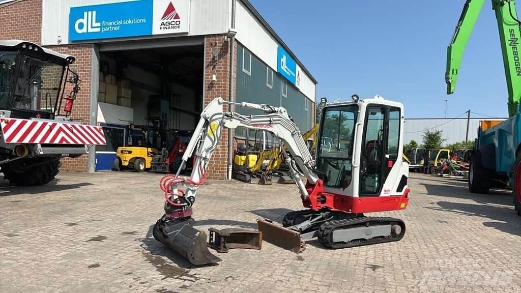 Takeuchi TB225 Mini bagri <7t