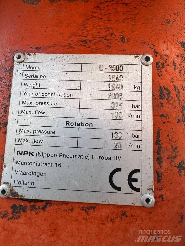 NPK D 3500 Grabeži
