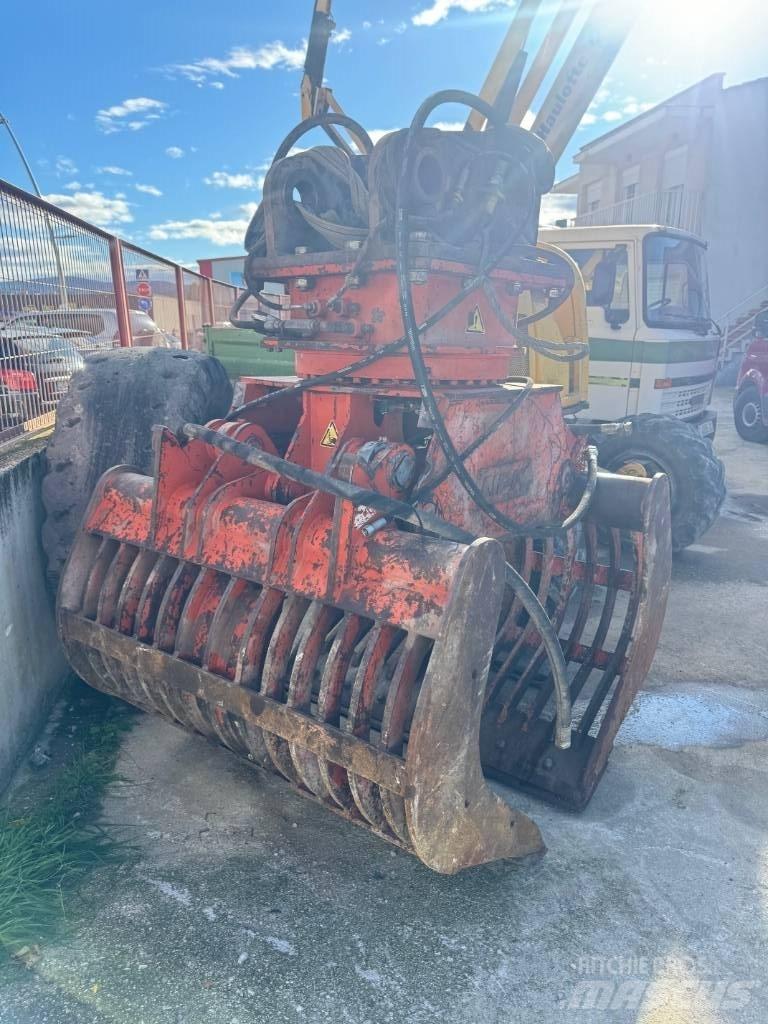 NPK D 3500 Grabeži