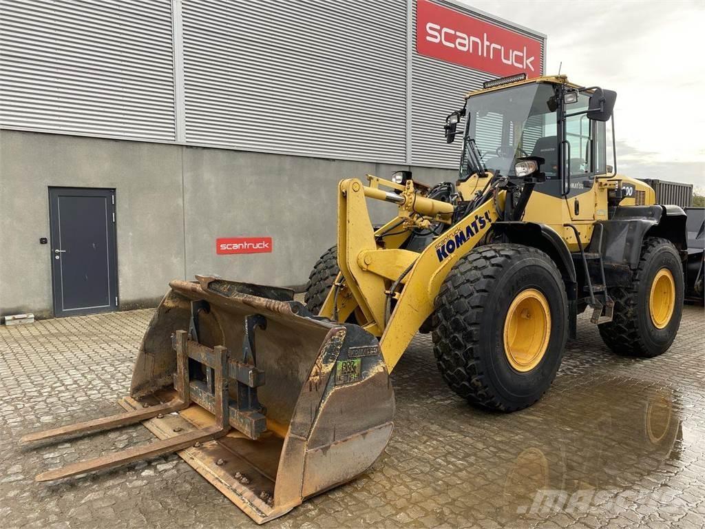 Komatsu WA200-7 Kolesni nakladalci