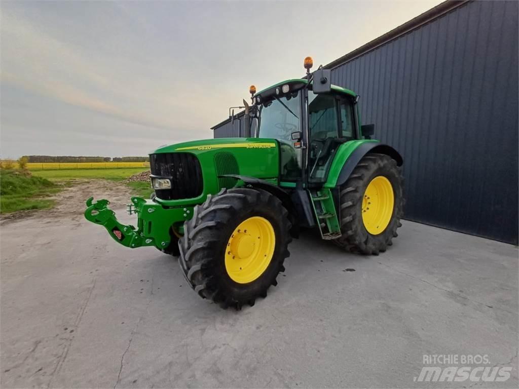 John Deere 6820 Traktorji