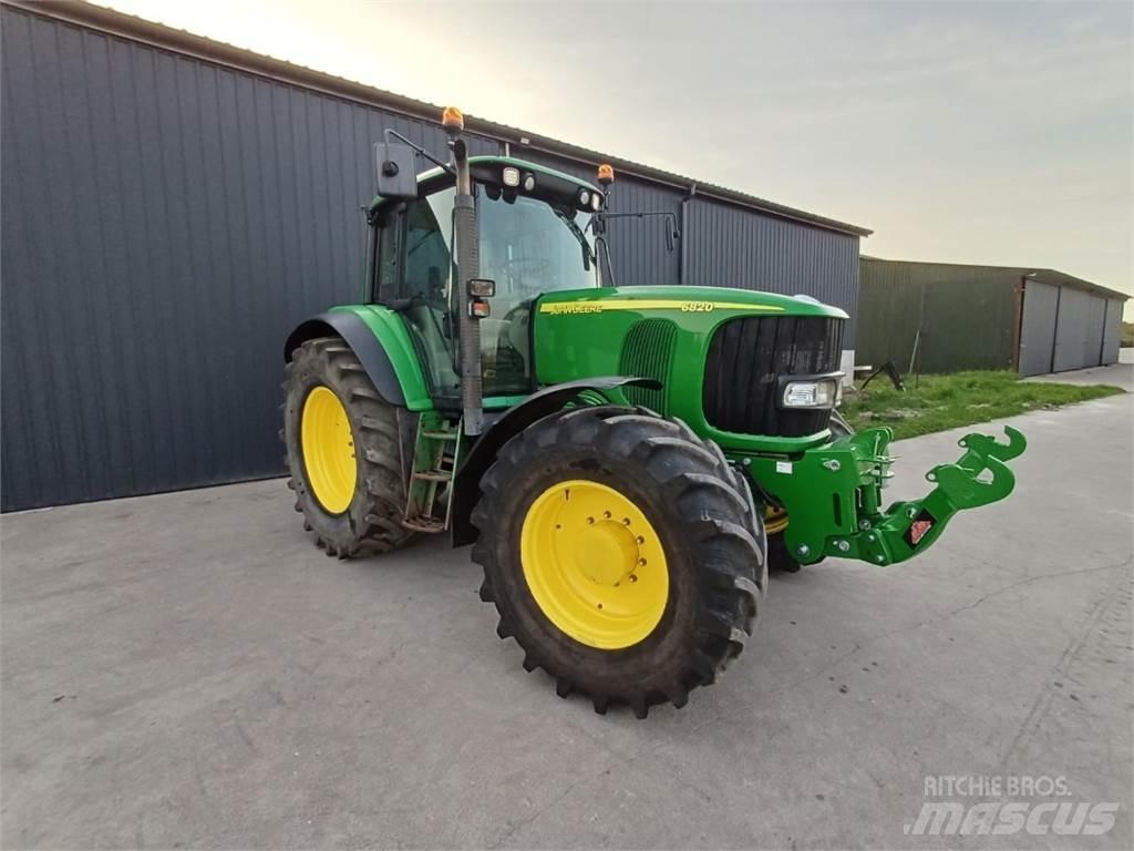 John Deere 6820 Traktorji
