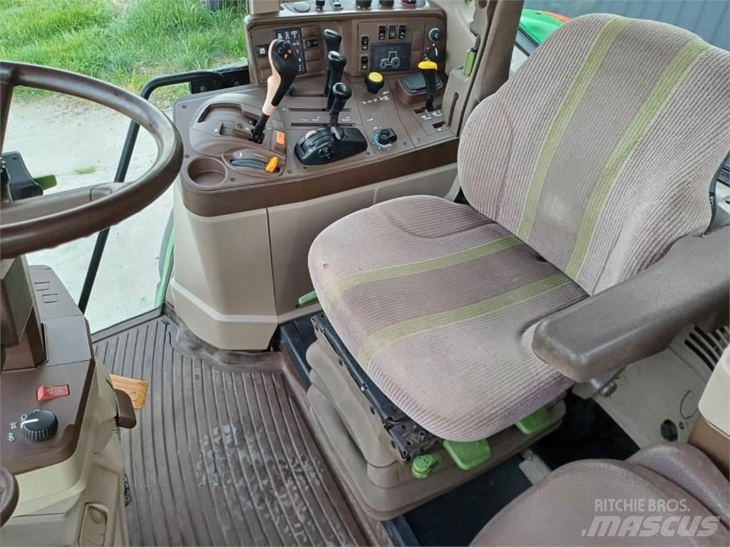 John Deere 6820 Traktorji