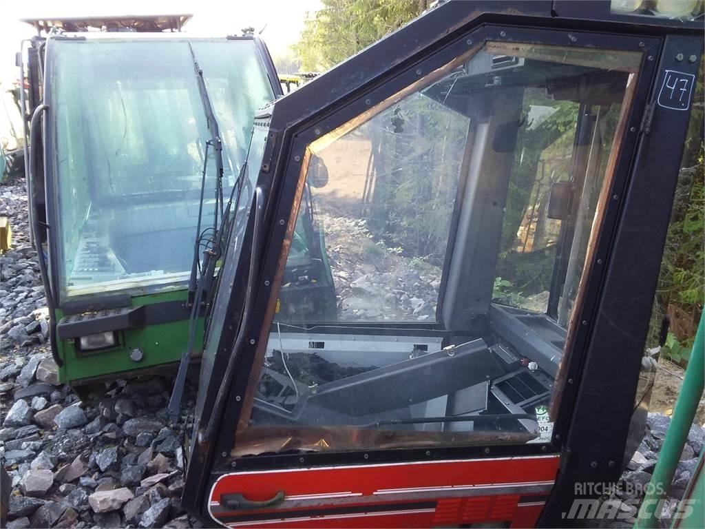 Valmet 901 Kabine in notranjost